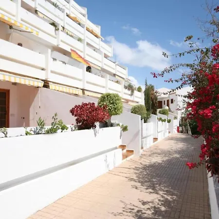 De 2 Con Piscina En 3*