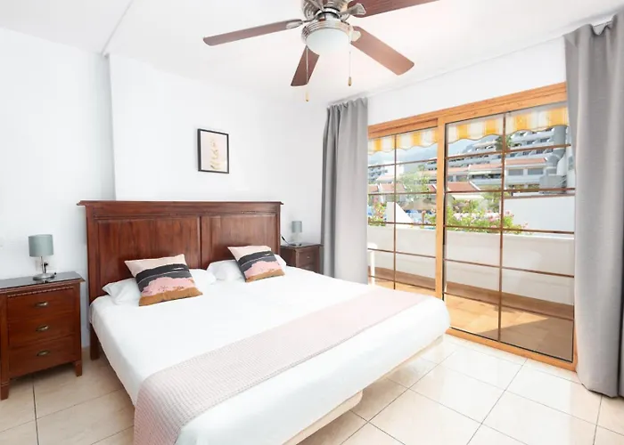 De 2 Con Piscina En Apartmanhotel 3*