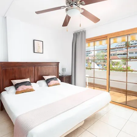 De 2 Con Piscina En Apartmanhotel 3*