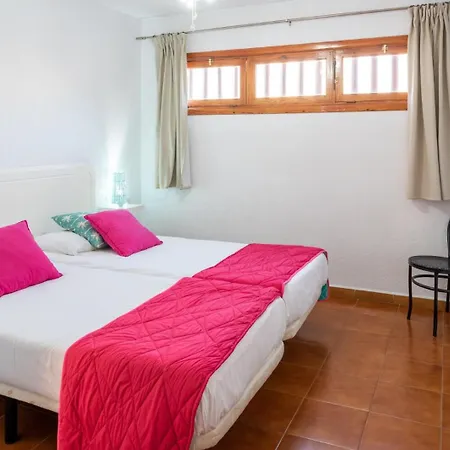 De 2 Con Piscina En Apartmanhotel 3*